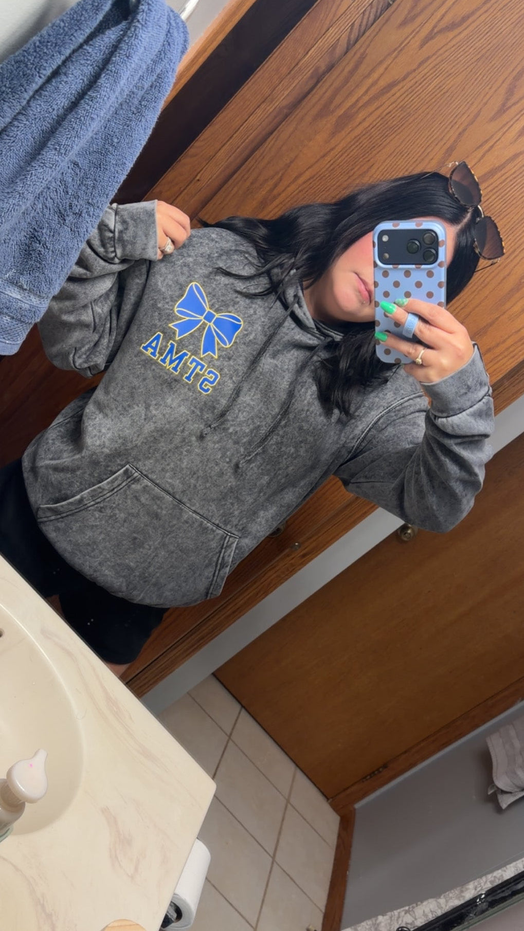 Vintage Wash Cheer Hoodie